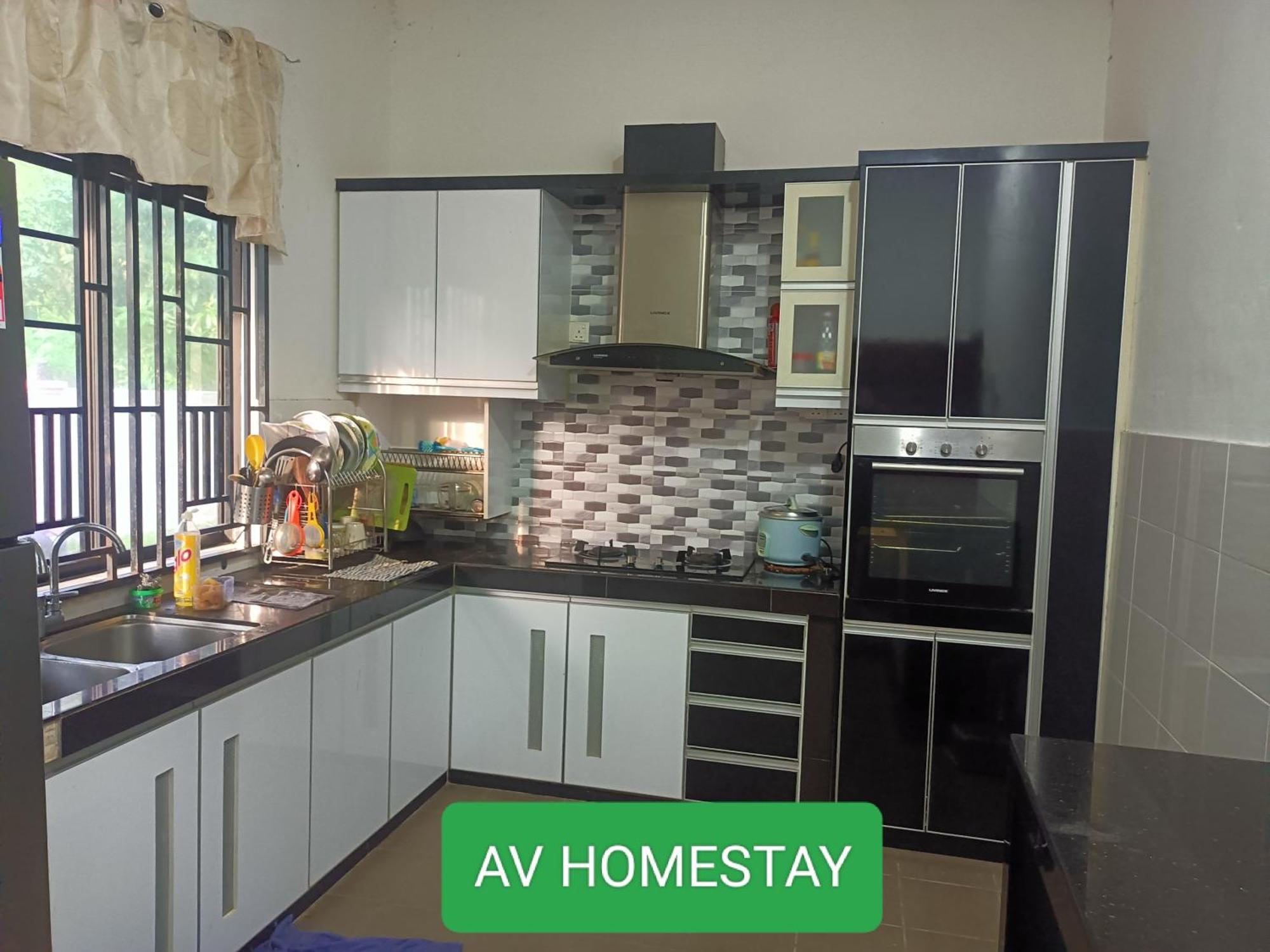 Apartment Av